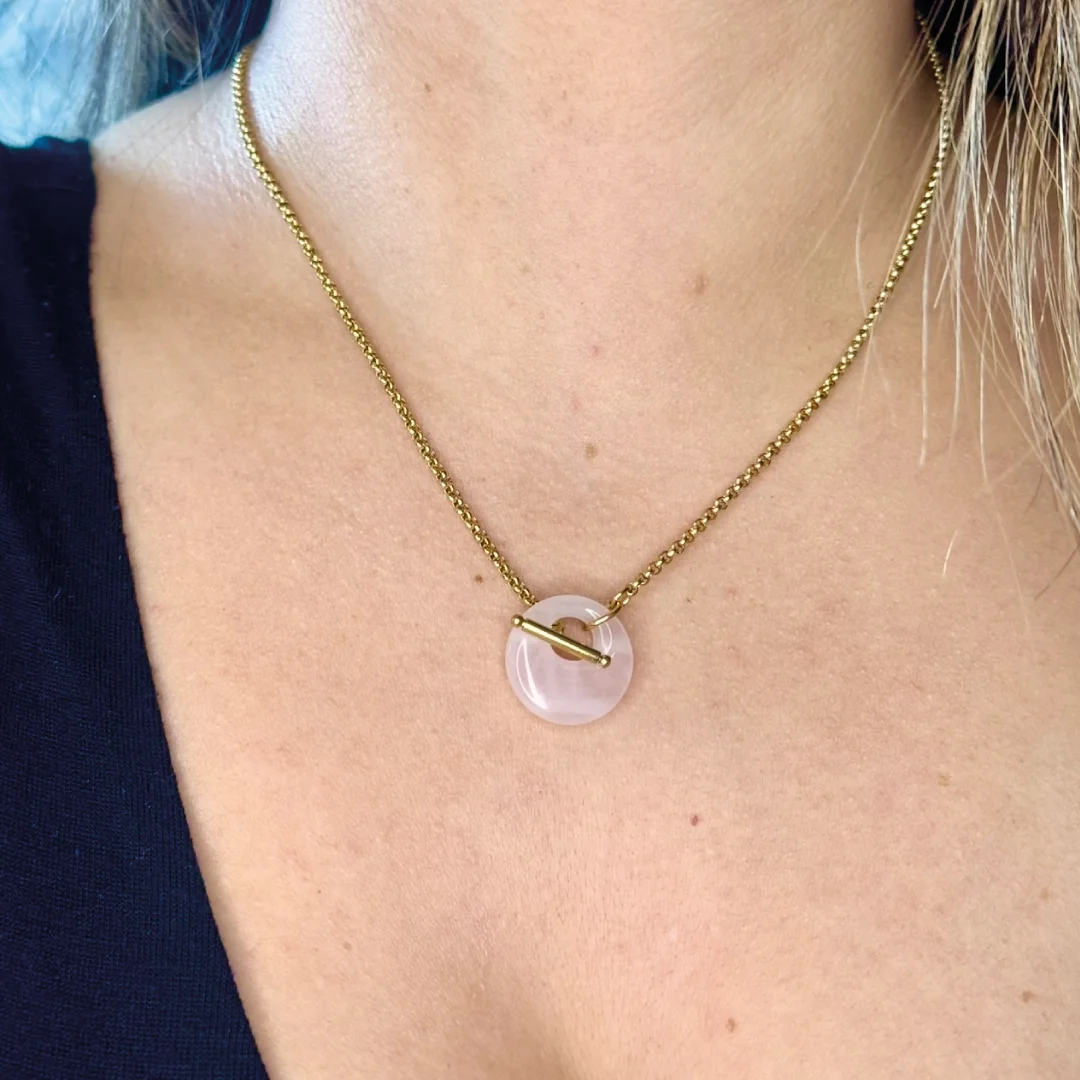 Collar Cuaerzo Rosa